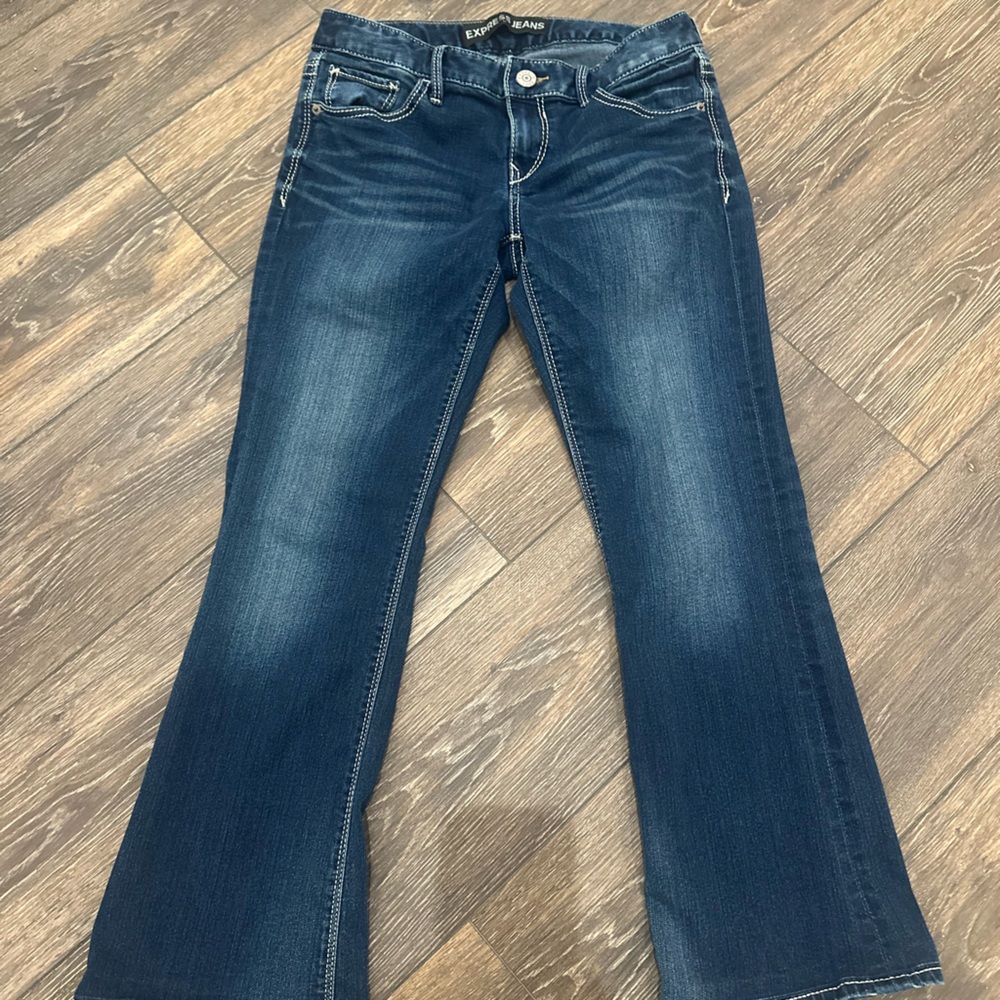 Women’s Express jeans boot cut Stella low rise size 4 short